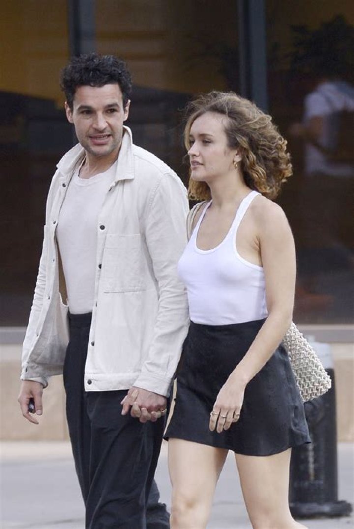 Discovering The Life Of Olivia Cooke's Husband: A Deep Dive