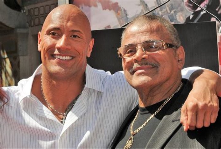 Dwayne Johnson's Twin Brother: Unveiling The Mystery