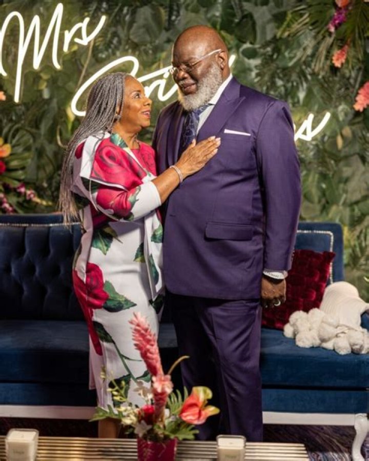 Exploring The Relationship Status Of TD Jakes And His Wife