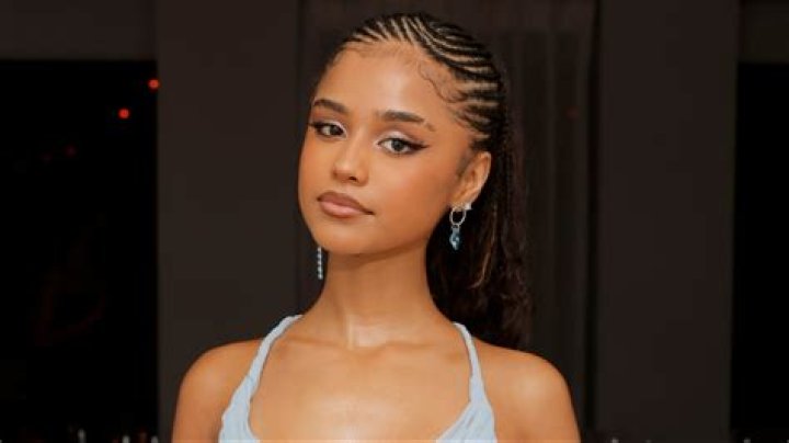 Get The Complete Scoop On Tyla's Height: Measurement Revealed