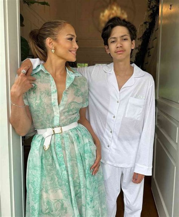 Is J Lo Pregnant? Unraveling The Mystery Surrounding Jennifer Lopez