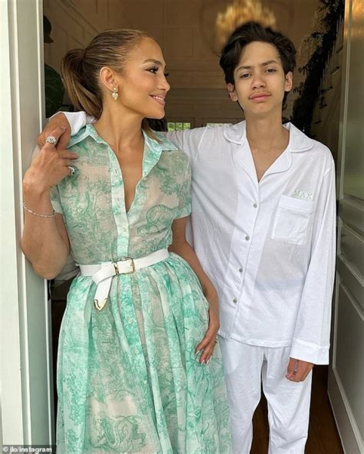 Jennifer Lopez’s Journey: The Buzz Around Her Pregnancy