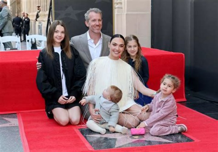 Know The Truth: Was Gal Gadot Previously Wed?