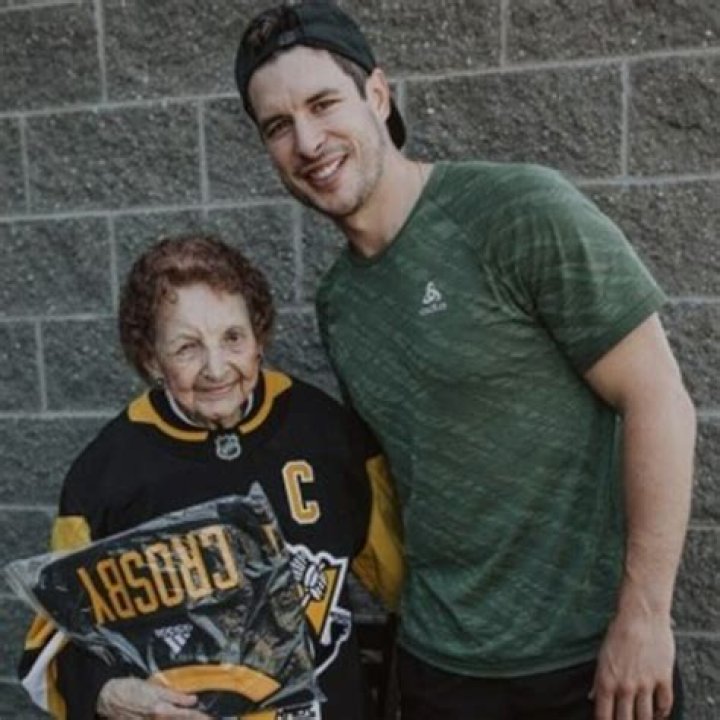 The Unseen Side Of Sidney Crosby: Meet His Wife