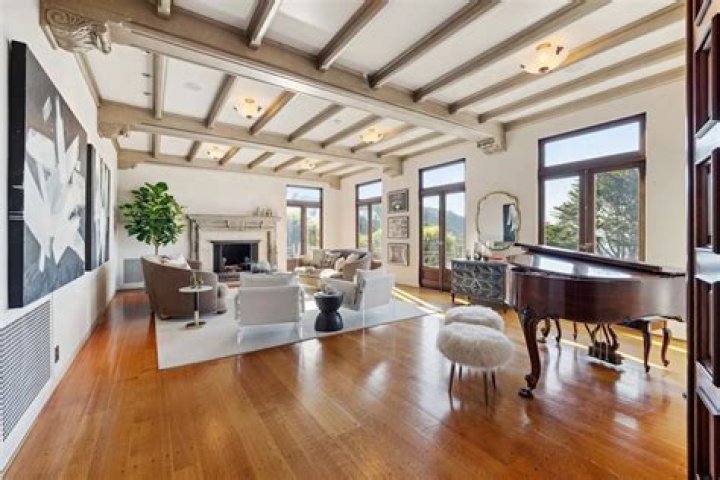 Top Celebrities Who've Called San Francisco Home