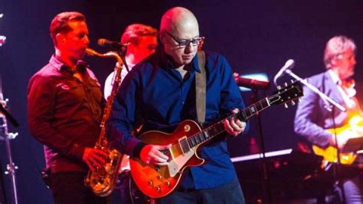 Unraveling The Enigma: Mark Knopfler's Net Worth