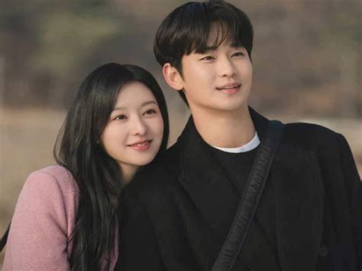 Unraveling The Kim Soo Hyun Dating Rumours: What's The Truth?