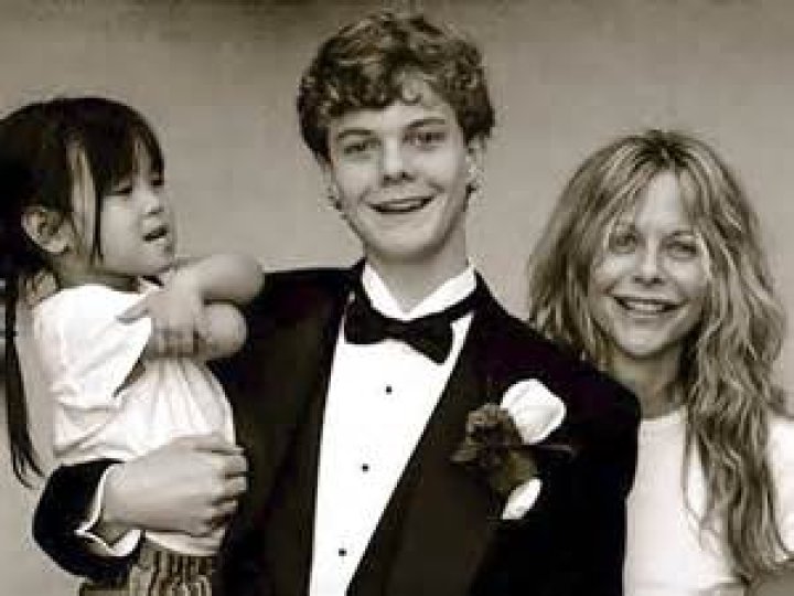 Unraveling The Love Life Of Meg Ryan: Who Was Meg Ryan Married To?