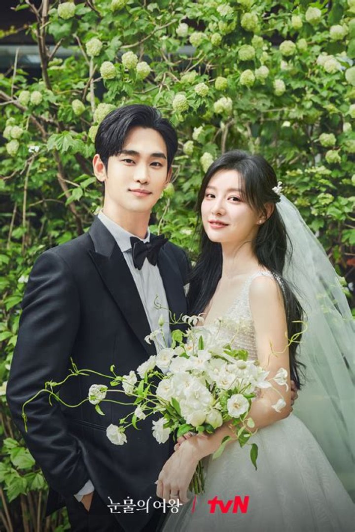 Unraveling The Mystery: Does Kim Soo Hyun Have A Wife?