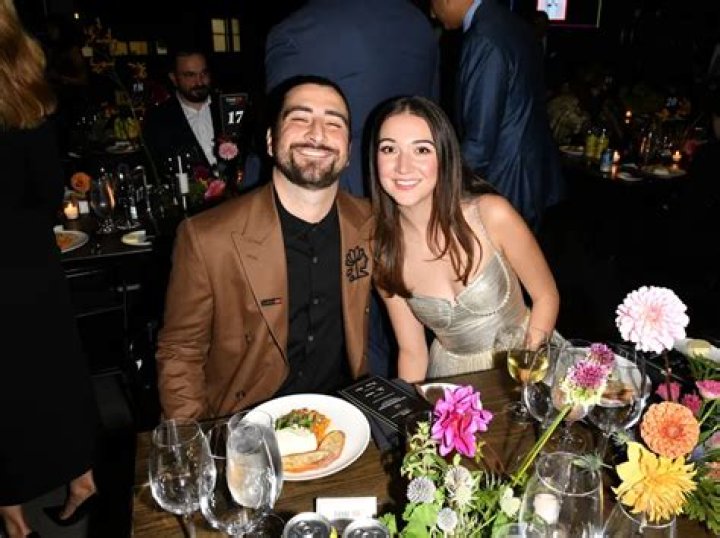 Unraveling The Mystery Of Noah Kahan's Girlfriend