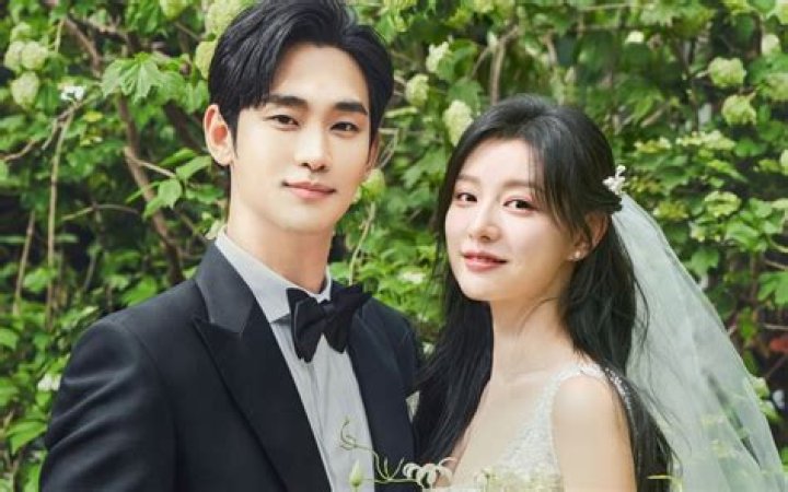Unraveling The Romance: Kim Ji-won’s Boyfriend In Real Life