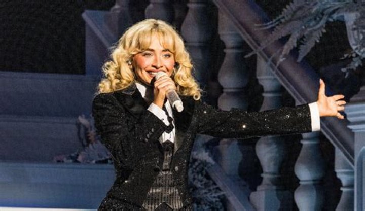 Unveiling Sabrina Carpenter's Body: A Journey Of Growth And Confidence