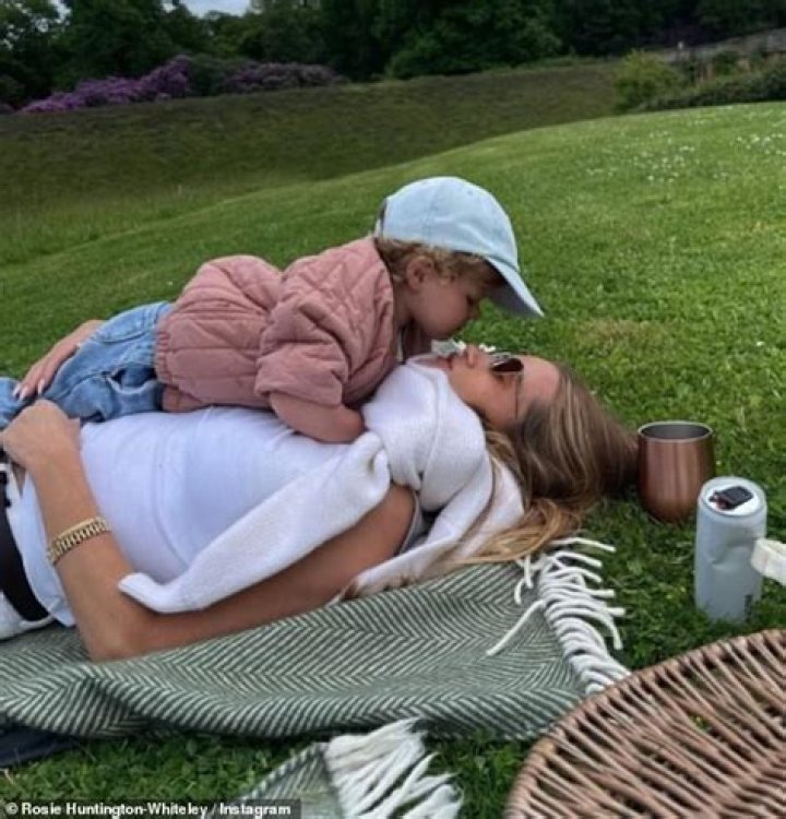 Unveiling The Family Life Of Jason Statham: A Look At His Children