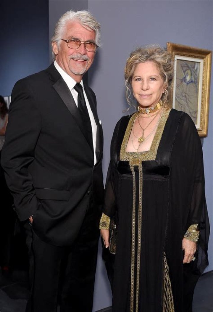 Unveiling The Height Of A Legend: How Tall Is Barbara Streisand?