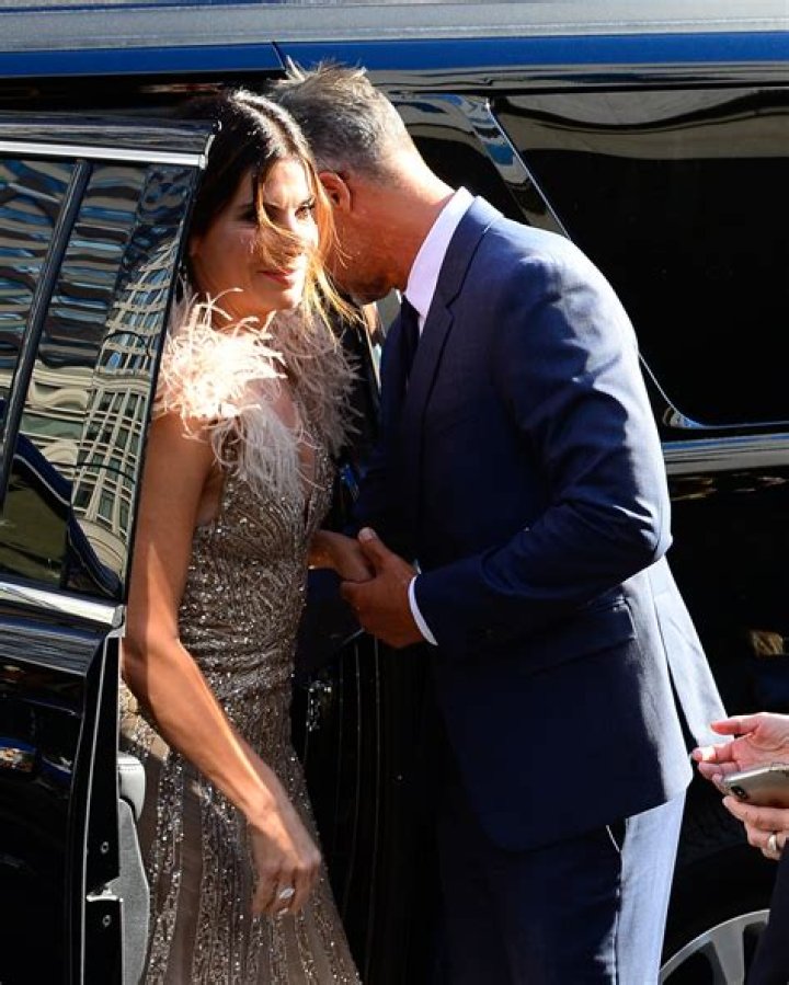 Unveiling The Love Life Of Sandra Bullock: Who Is Sandra Bullock Married To?