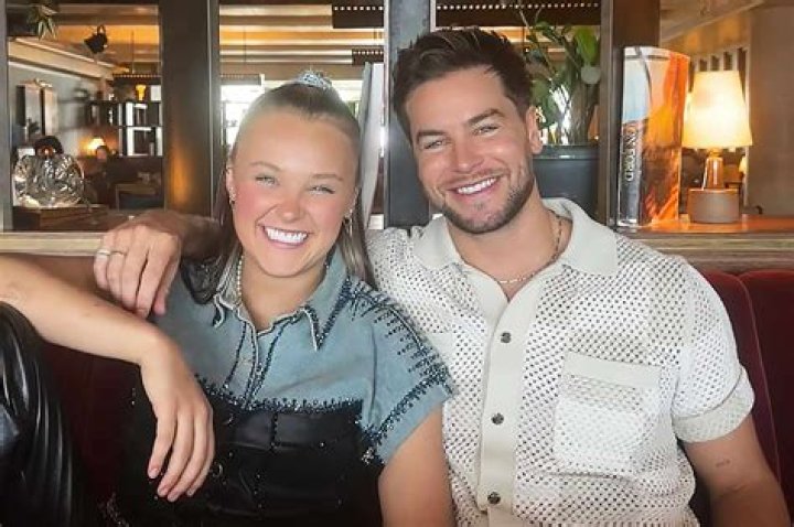When And Where Was JoJo Siwa Born? - Birthdate And Birthplace