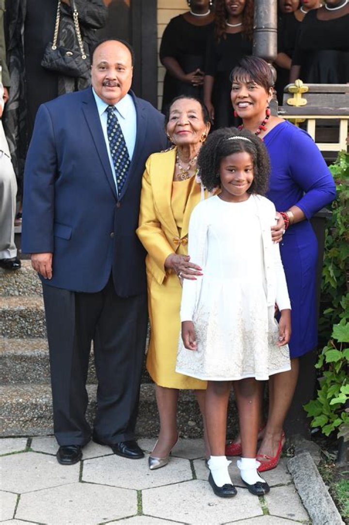 Who Are The Parents Of Saweetie: Uncovering Her Family Background